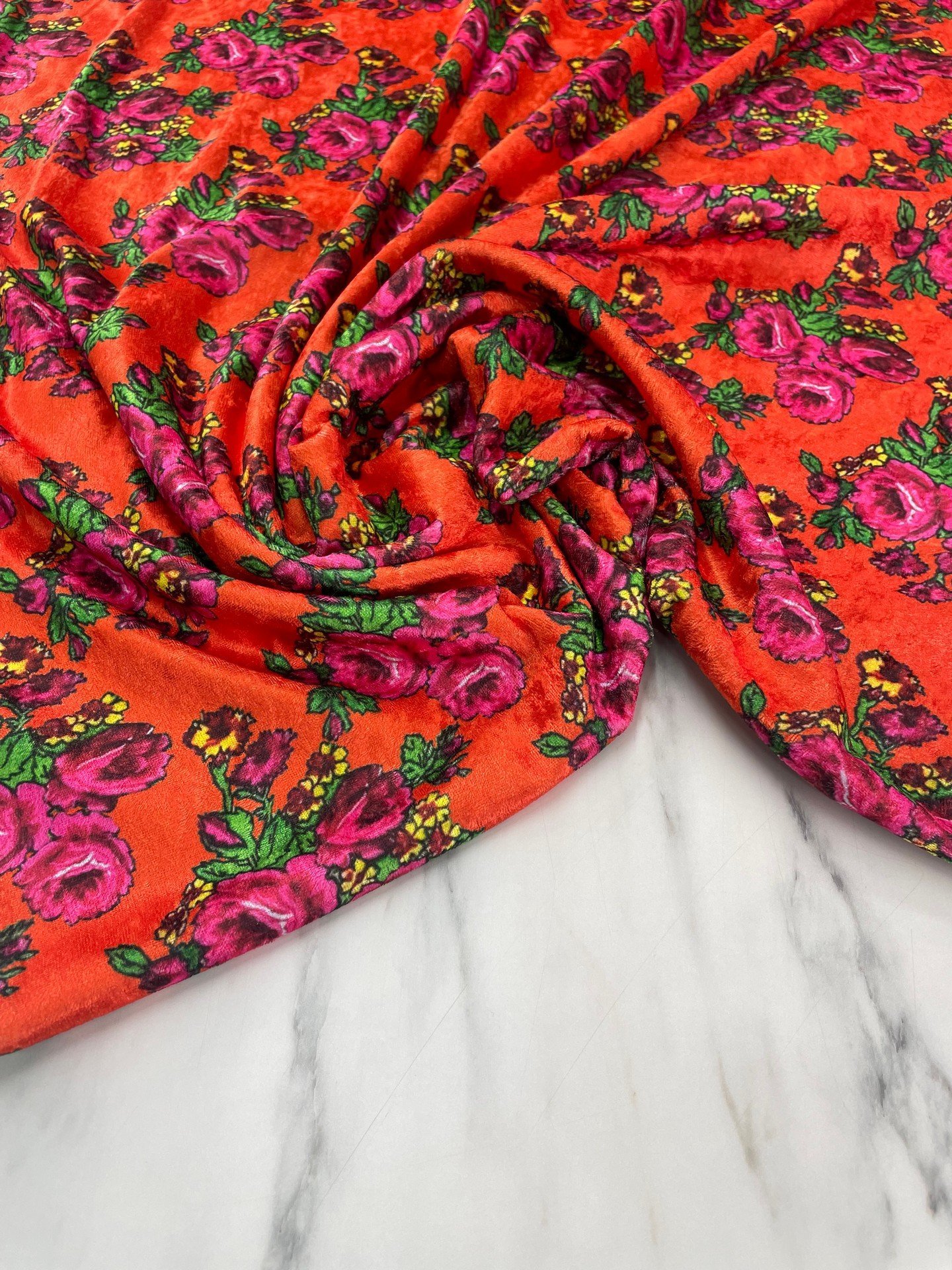 Turuncu Gül Desen Elbiselik Kadife Kumaş