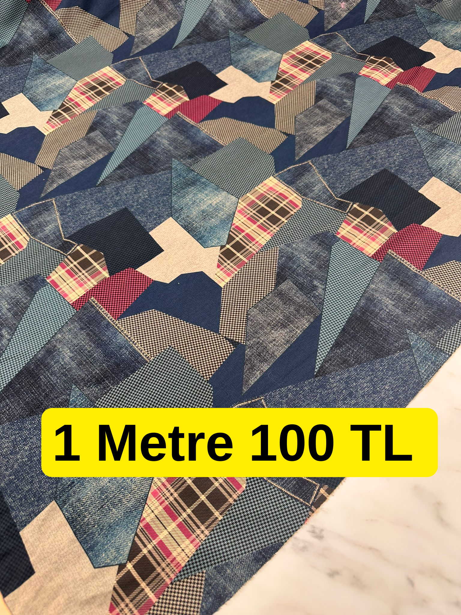 Desenli Windeks Süet Yumuşak Dökümlü Yapıya Sahip