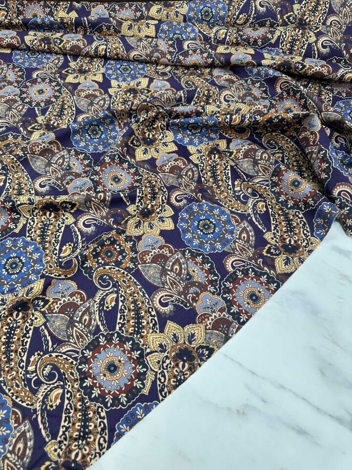 Desenli Windeks Süet Yumuşak Dökümlü Yapıya Sahip