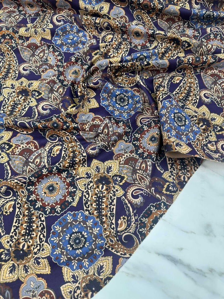 Desenli Windeks Süet Yumuşak Dökümlü Yapıya Sahip