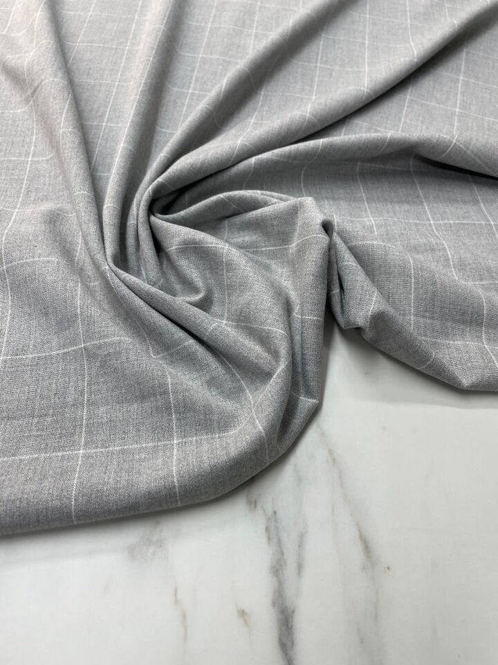 Acık Gri Kareli Elbiselik Pantolonluk Poliviskon Kumaş