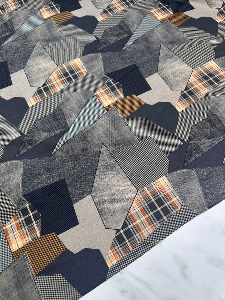 Desenli Windeks Süet Yumuşak Dökümlü Yapıya Sahip