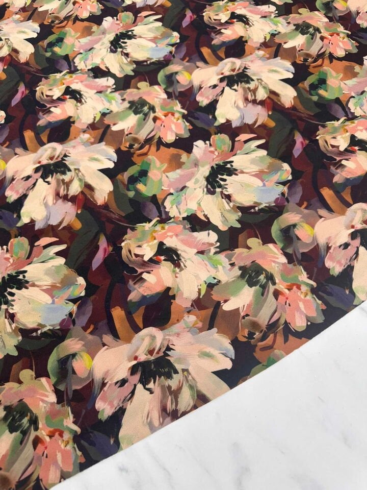 Desenli Windeks Süet Yumuşak Dökümlü Yapıya Sahip