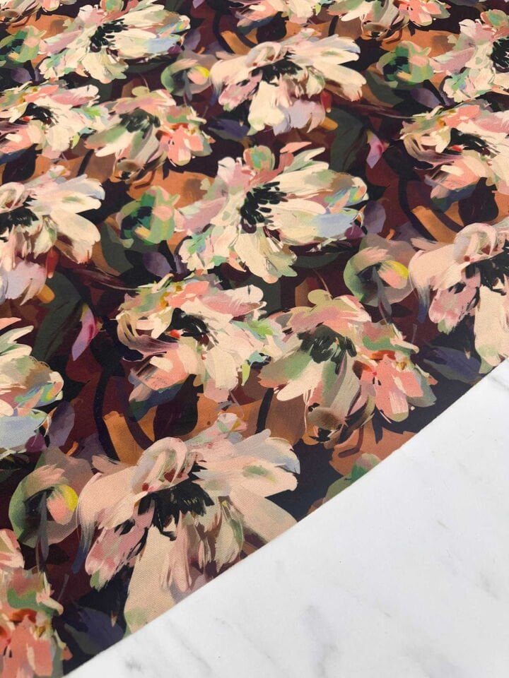 Desenli Windeks Süet Yumuşak Dökümlü Yapıya Sahip