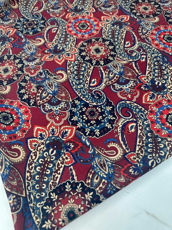 Desenli Windeks Süet Yumuşak Dökümlü Yapıya Sahip