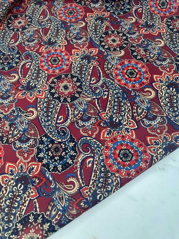 Desenli Windeks Süet Yumuşak Dökümlü Yapıya Sahip