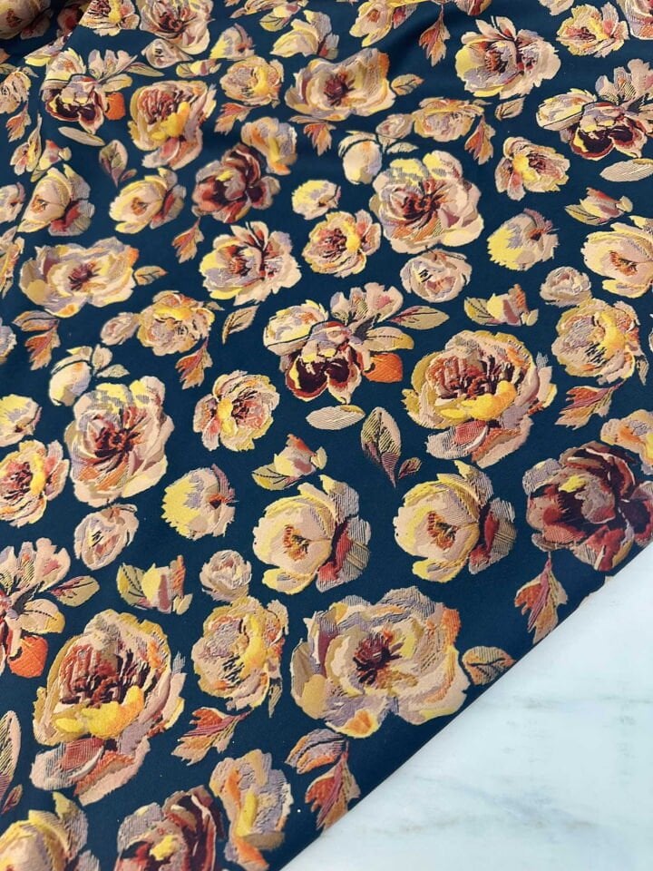 Desenli Windeks Süet Yumuşak Dökümlü Yapıya Sahip