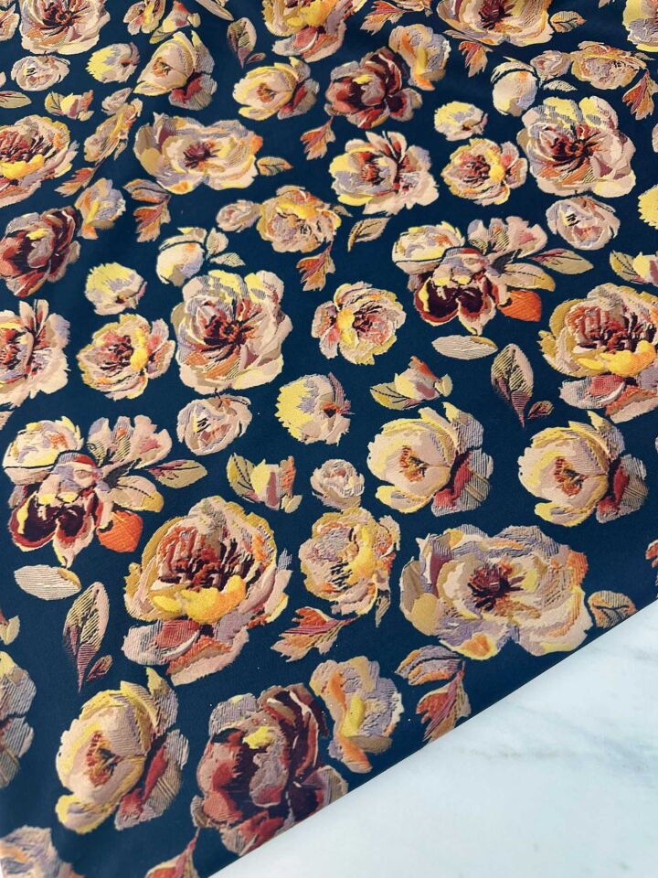 Desenli Windeks Süet Yumuşak Dökümlü Yapıya Sahip