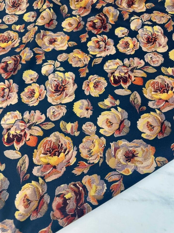 Desenli Windeks Süet Yumuşak Dökümlü Yapıya Sahip