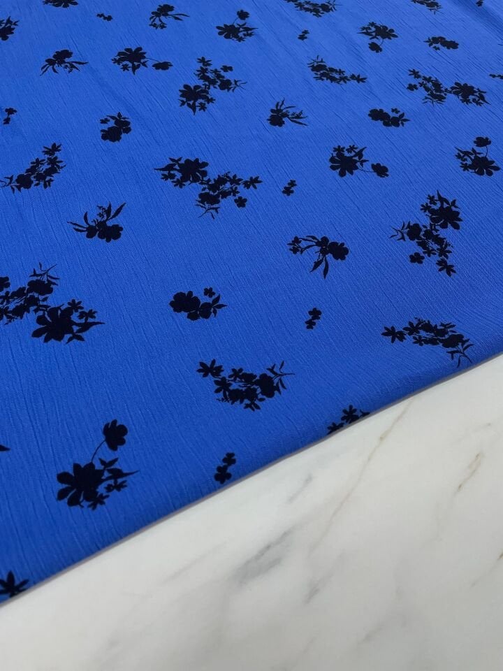 Mavi Çiçek Desen Klinkır Elbiselik Gömlekli Şalvarlık Viskon Kumaş