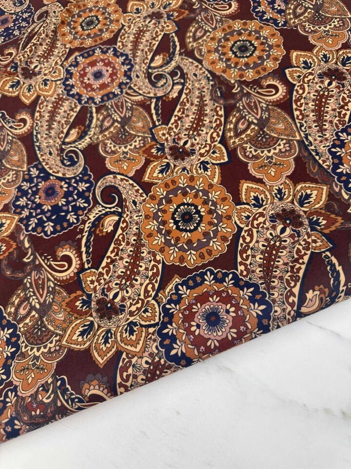 Desenli Windeks Süet Yumuşak Dökümlü Yapıya Sahip