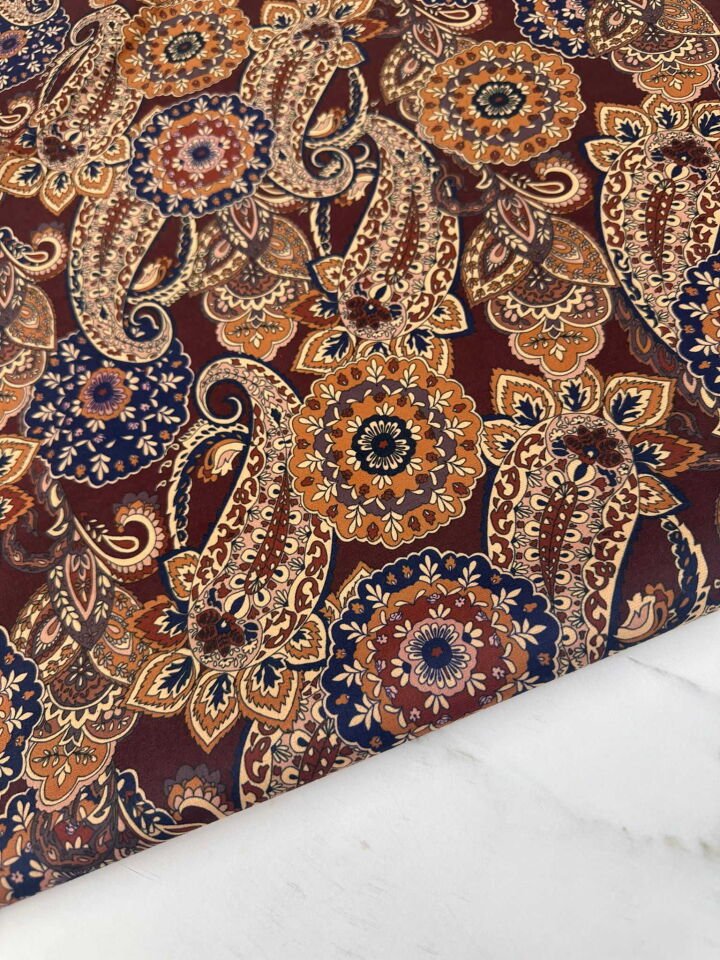 Desenli Windeks Süet Yumuşak Dökümlü Yapıya Sahip