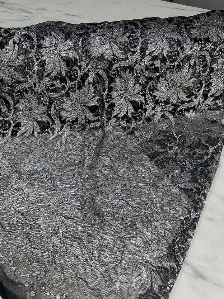 Gümüş Sim İşleme Dantel