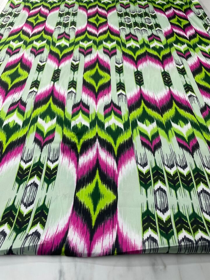 Urla Desen Elbiselik Gömleklik Tivil Saten Kumaş