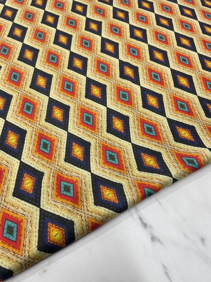 İkat Desen Elbiselik Gömleklik Tivil Saten Kumaş