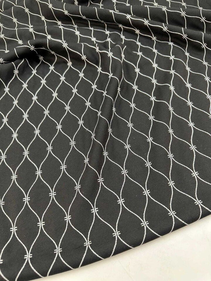 Siyah Renk Çift Taraflı Kapıtone Model Pamuklu Kumaş