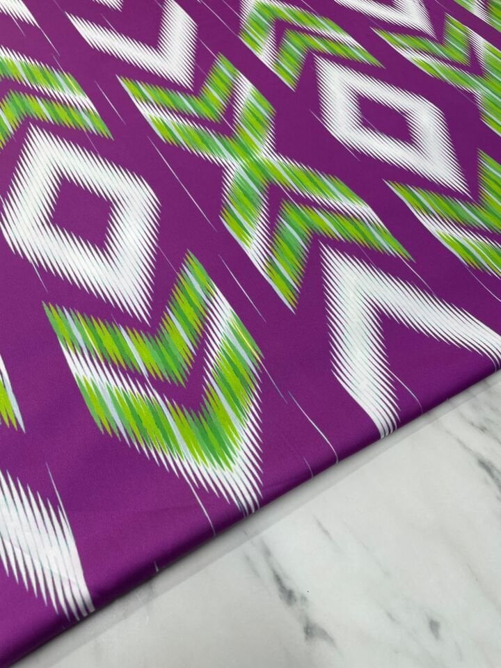 Mor Urla Desen Elbiselik Gömleklik Tivil Saten Kumaş