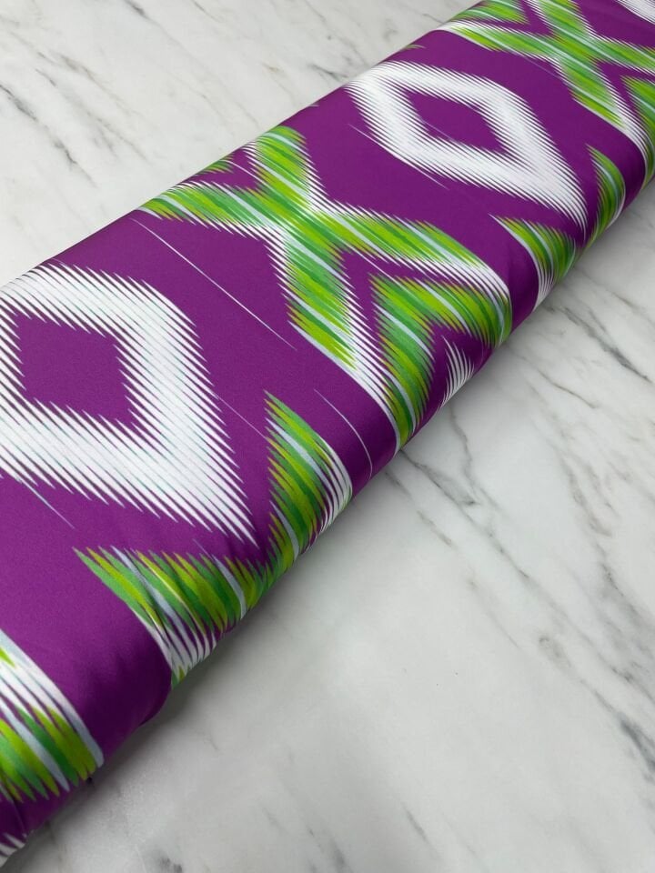 Mor Urla Desen Elbiselik Gömleklik Tivil Saten Kumaş