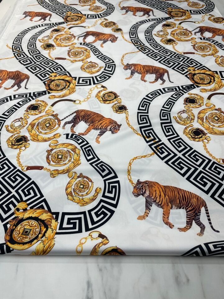 Beyaz Kaplan Desen Elbiselik Gömleklik Tivil Saten Kumaş