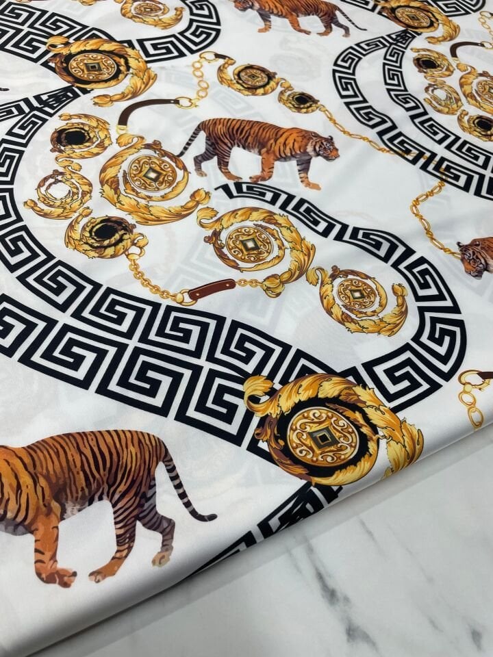 Beyaz Kaplan Desen Elbiselik Gömleklik Tivil Saten Kumaş