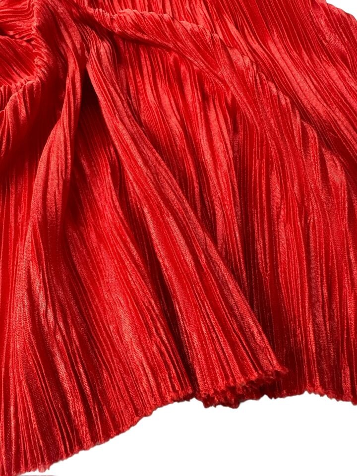 Kırmızı Ebiselik Eteklik Gofre Kumaş