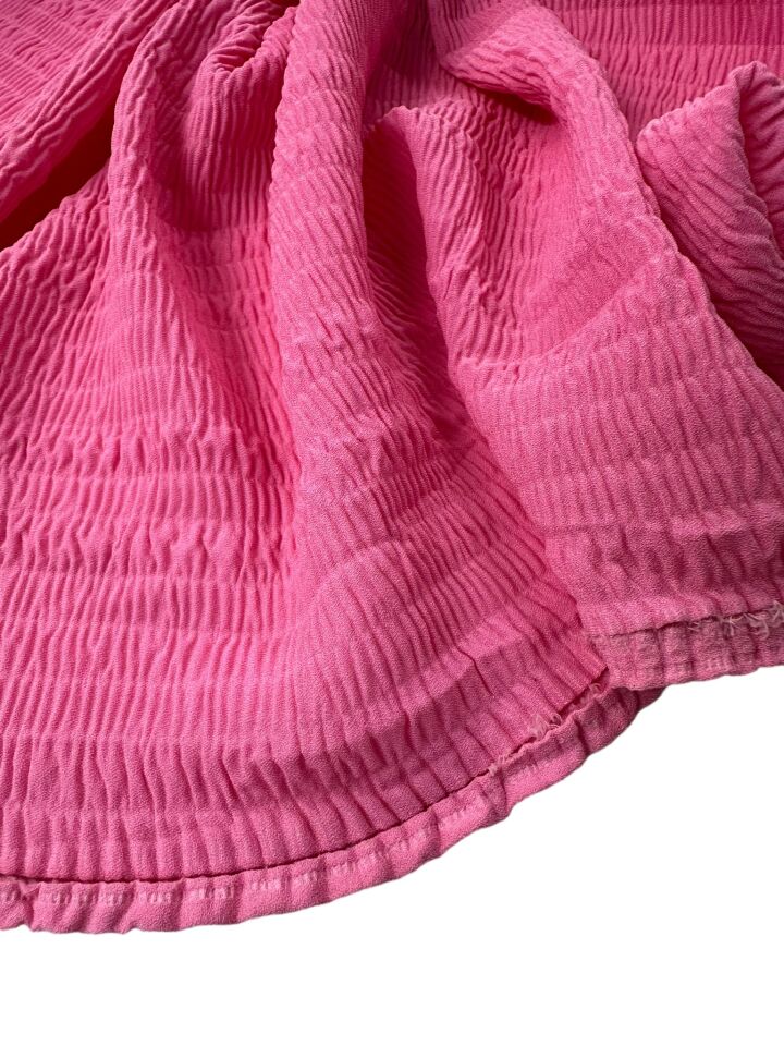 Pembe Ebiselik Eteklik Gofre Kumaş