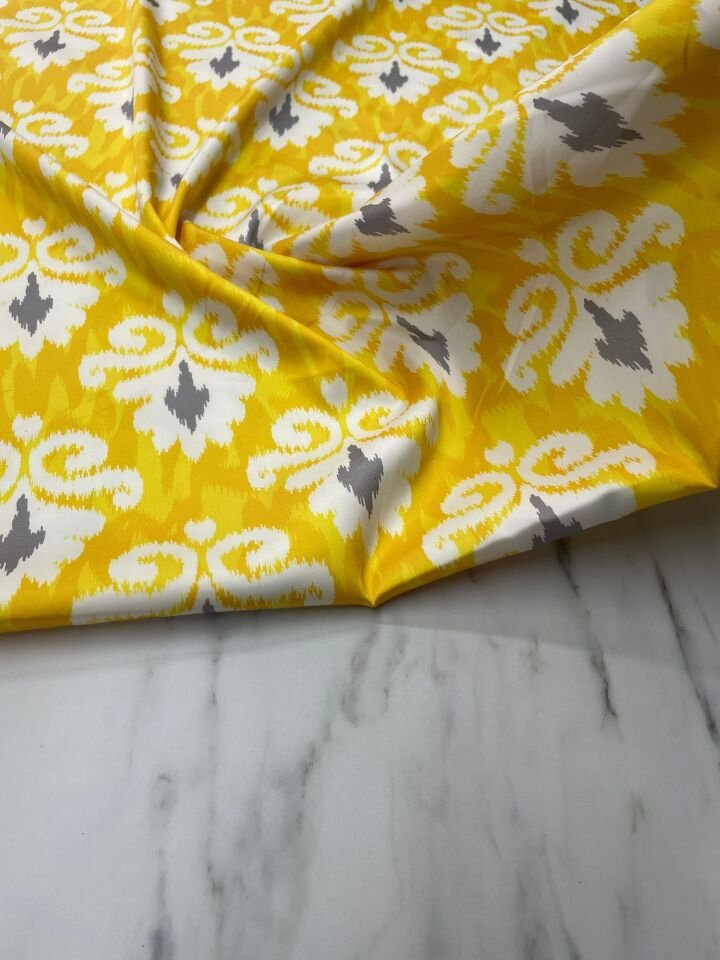 Sarı İkat Desen Elbiselik Gömleklik Tivil Saten Kumaş