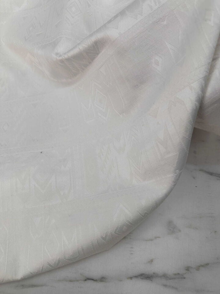 Panuklu Kendinden Desenli Likralı Kumaş