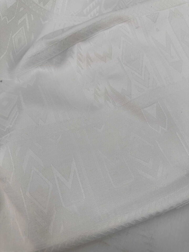 Panuklu Kendinden Desenli Likralı Kumaş