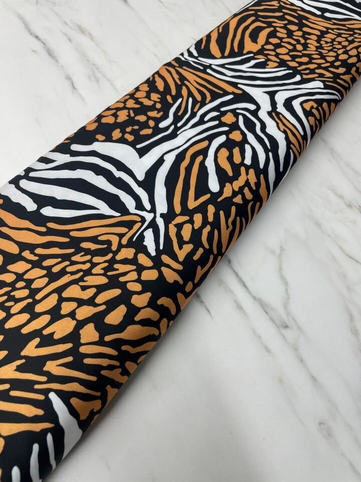 Çizgili Leopar Desen Elbiselik Gömleklik Tivil Saten Kumaş