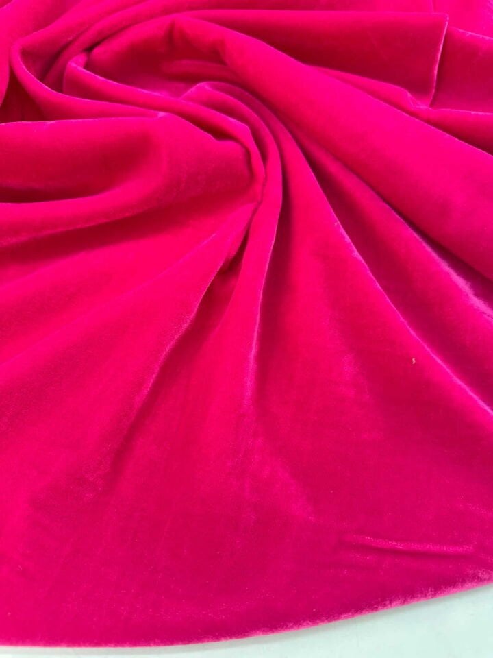 Fantazi İpek Welvwet Kadife Yumuşak Dökümlü Yapıya Sahip