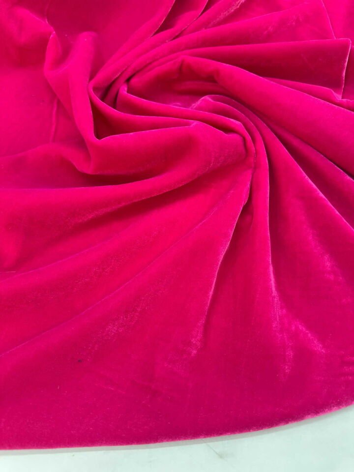 Fantazi İpek Welvwet Kadife Yumuşak Dökümlü Yapıya Sahip