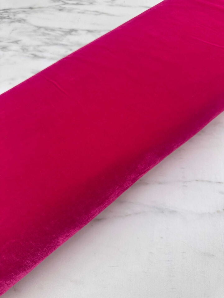 Fantazi İpek Welvwet Kadife Yumuşak Dökümlü Yapıya Sahip