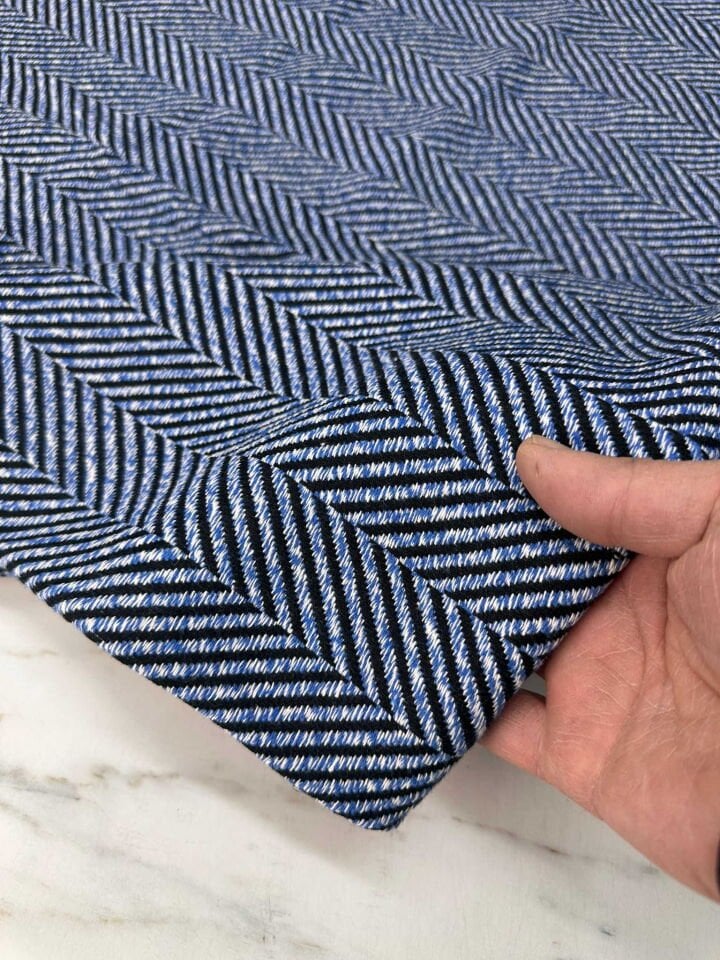 Mavi Balık Sırtı Kumaş Kaban Etek Ceket