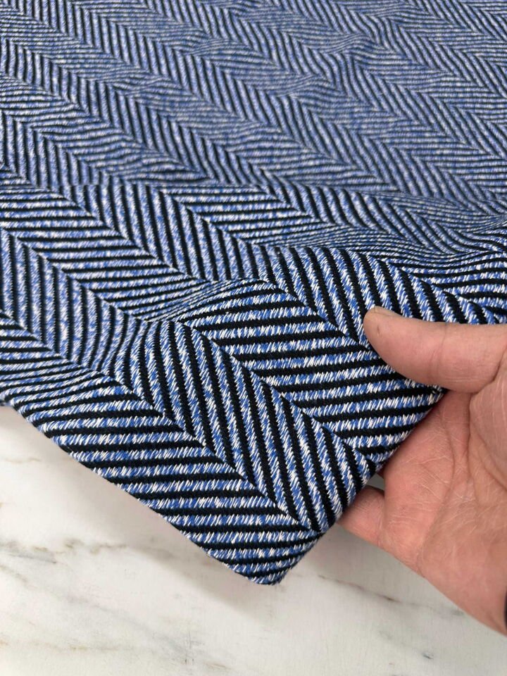 Mavi Balık Sırtı Kumaş Kaban Etek Ceket