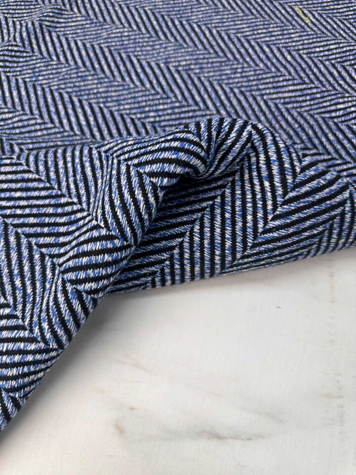 Mavi Balık Sırtı Kumaş Kaban Etek Ceket