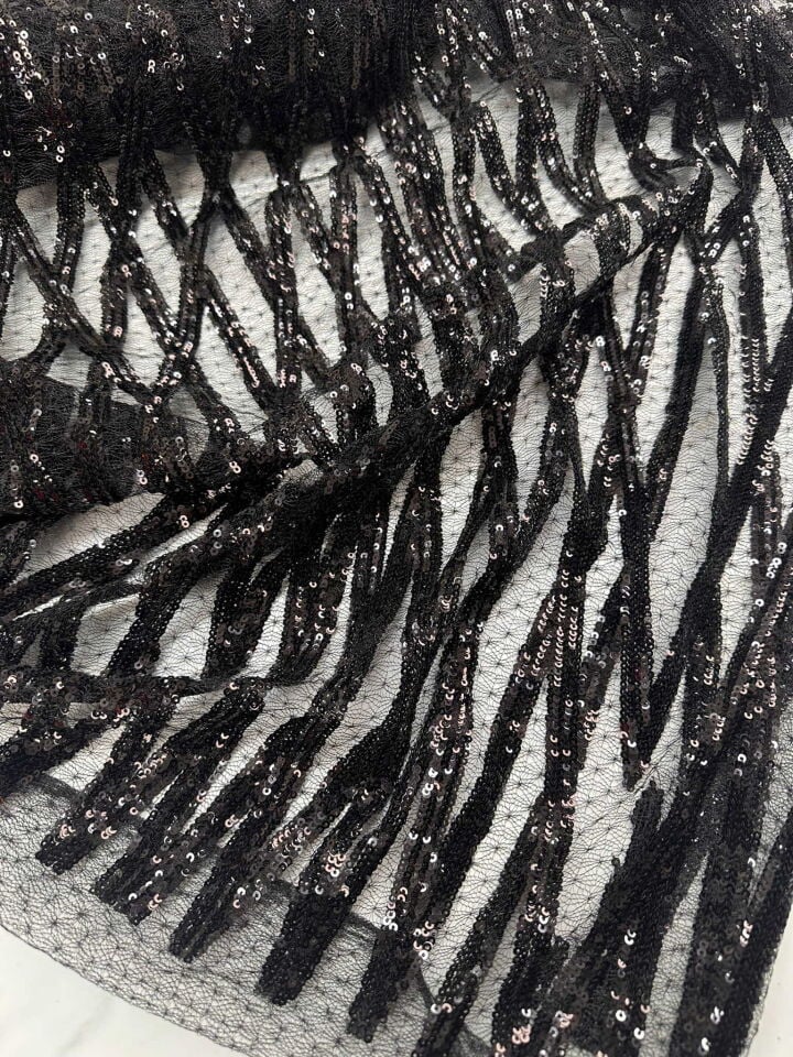 Desenli Siyah Payet Göz Alıcı Desen