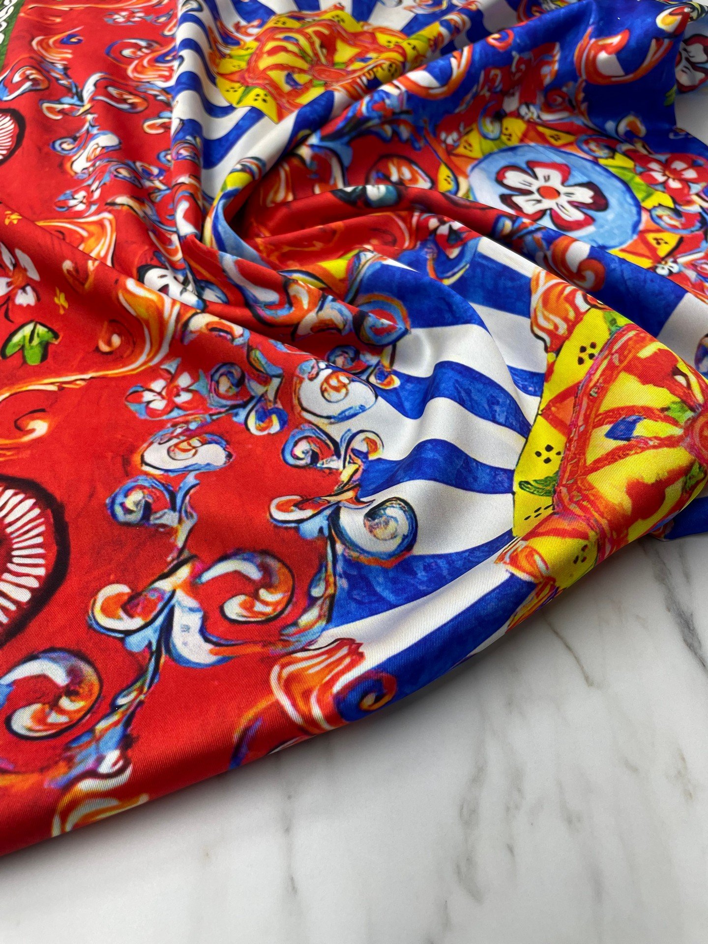 Osmanlı Desen Elbiselik Gömleklik Tivil Saten Kumaş