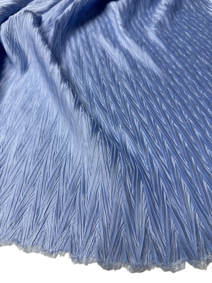 Bebe Mavisi Verdi Desen Saten Elbiselik Eteklik Pilise Kumaş