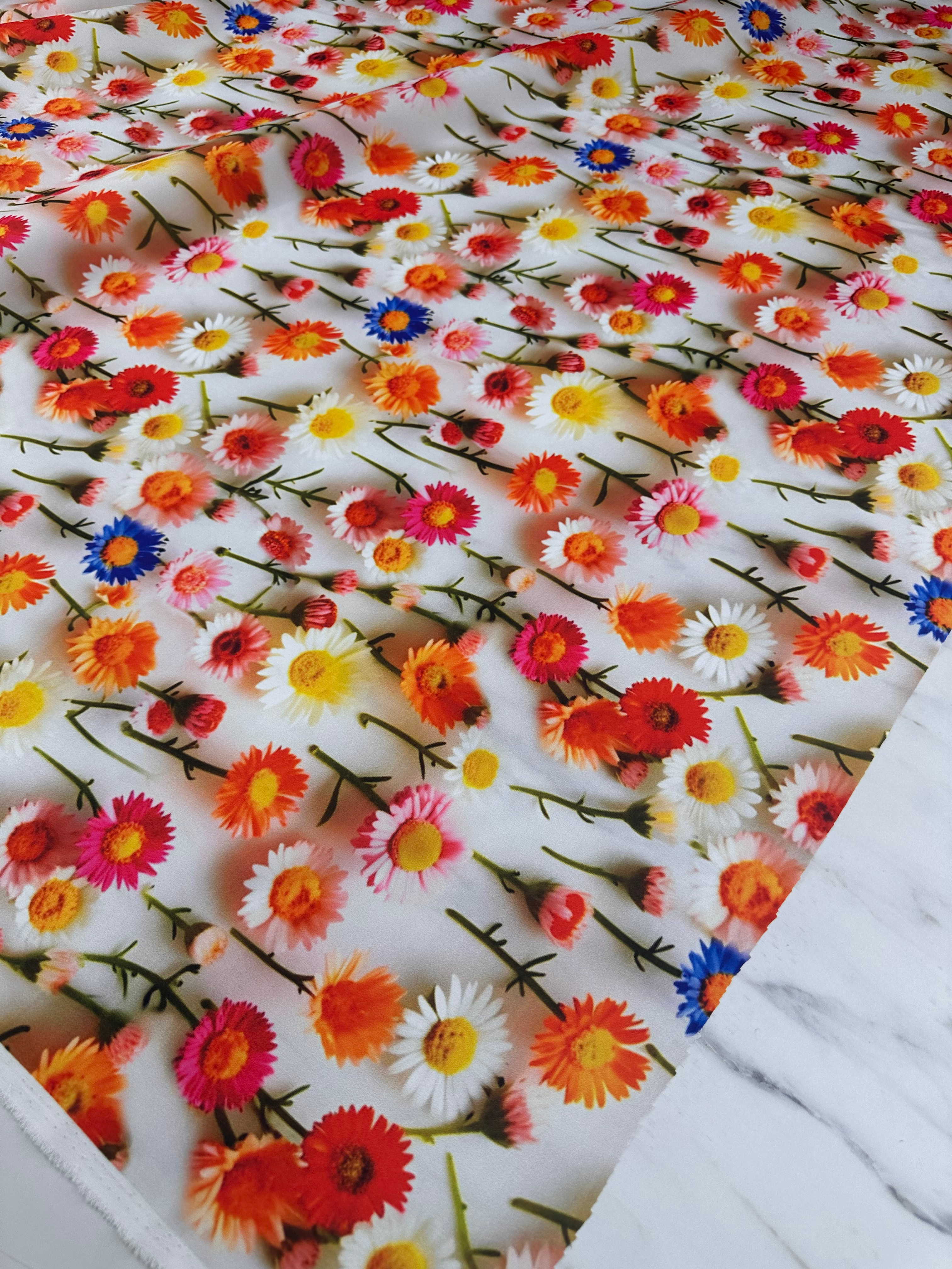 Papatya Bahçesi Desen Elbiselik Krep Kumaş Elbise Etek Gömlek Şalvar