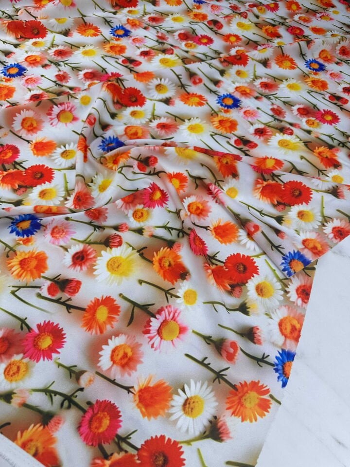 Papatya Bahçesi Desen Elbiselik Krep Kumaş Elbise Etek Gömlek Şalvar