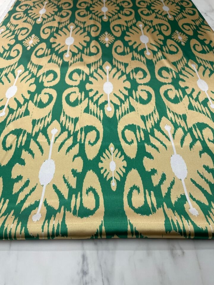 Yeşil İkat Desen Elbiselik Gömleklik Tivil Saten Kumaş