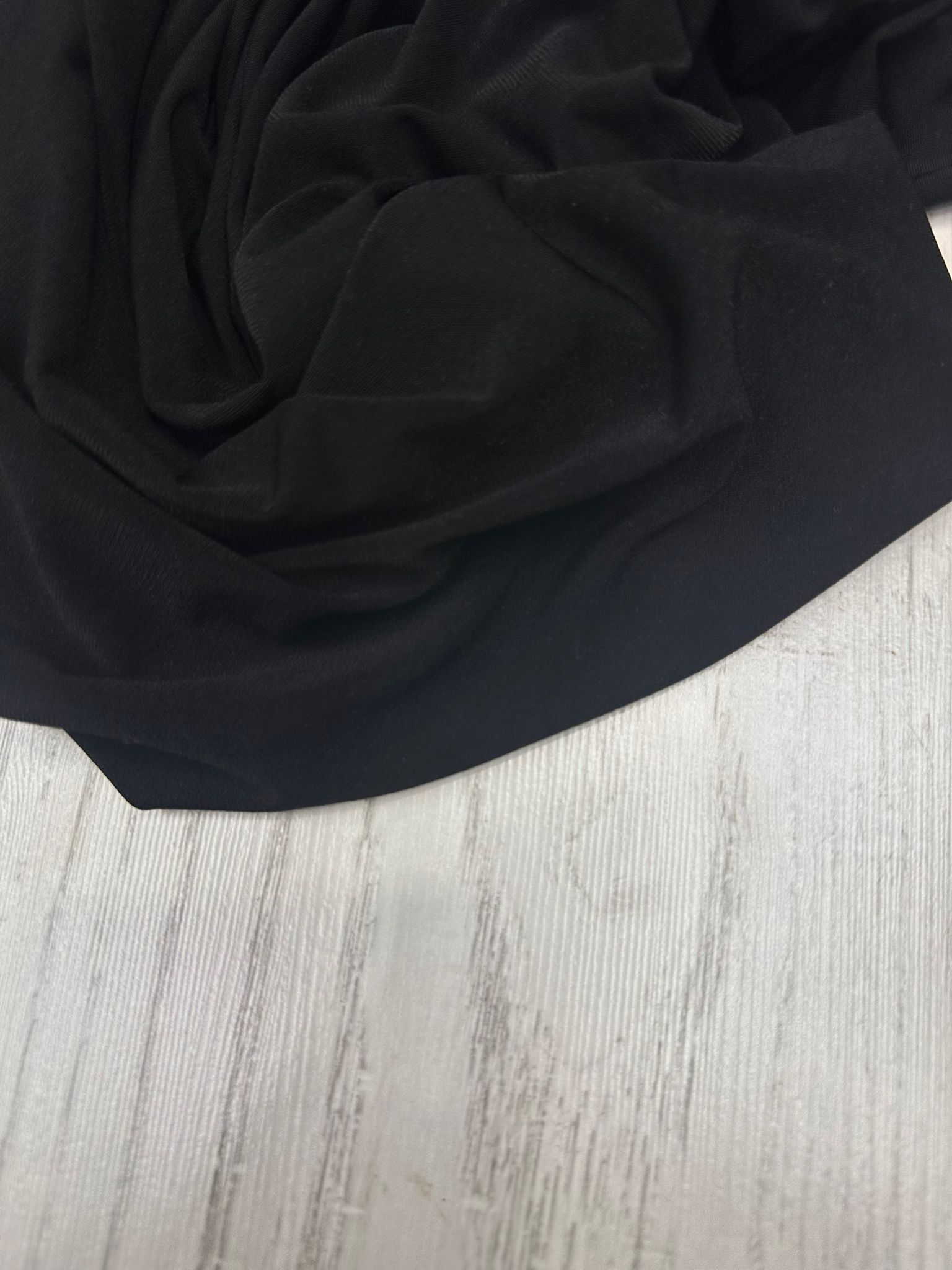 Siyah Düz Jarse Kumaş En Boy Likralı