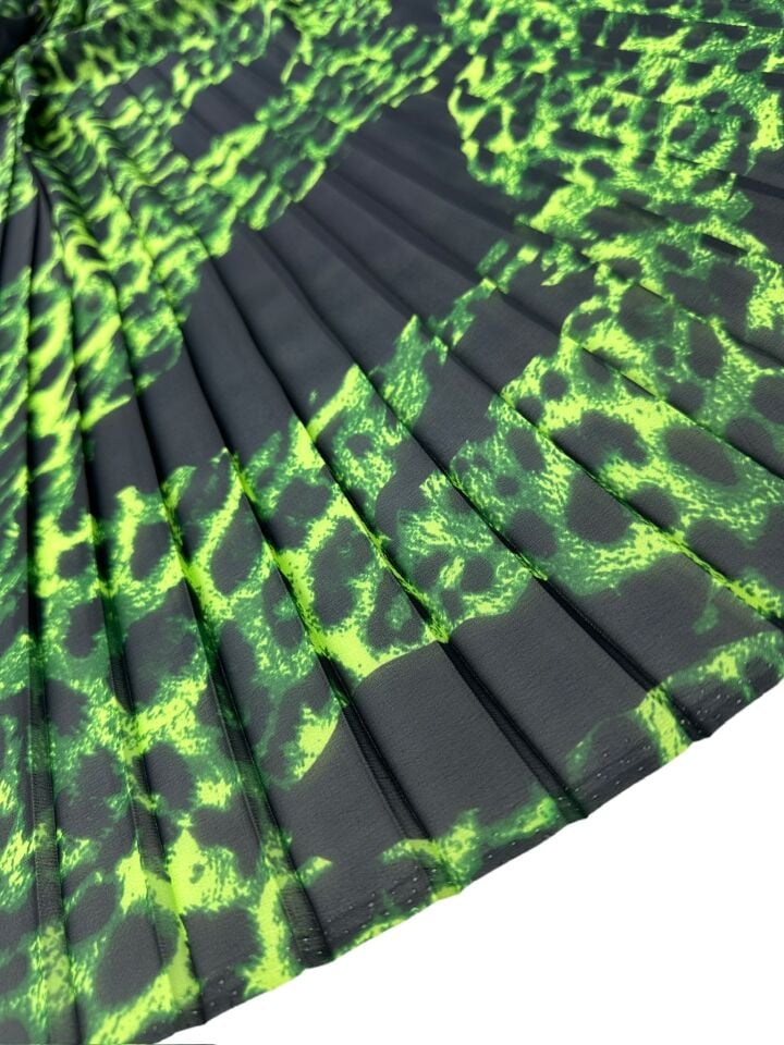 Yeşil Leopar Desen Ebiselik Eteklik Pilise Şifon Kumaş