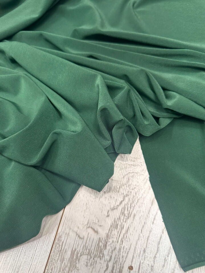 Zümrüt Yeşili En Boy Likralı Jarse Kumaş