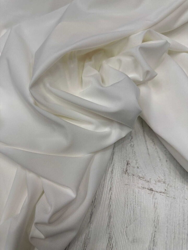 Beyaz Renk En boy Likralı Jarse Kumaş