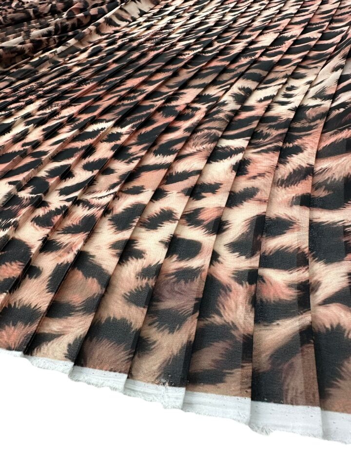 Leopar Desen Ebiselik Eteklik Pilise Şifon Kumaş