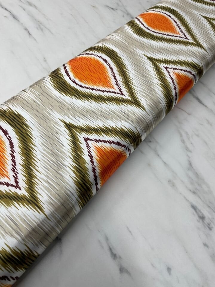 İkat Desen Elbiselik Gömleklik Tivil Saten Kumaş
