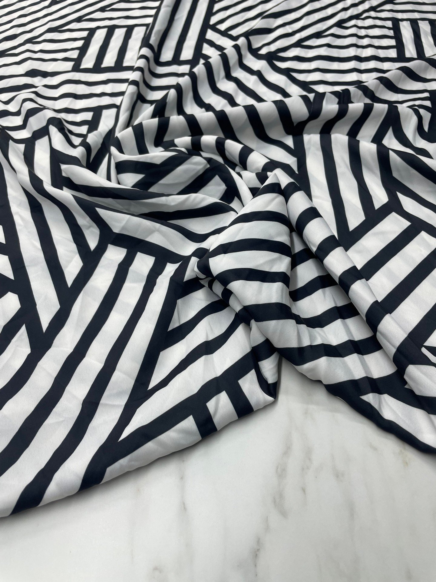 Çizgili Desen Elbiselik Gömleklik Tivil Saten Kumaş