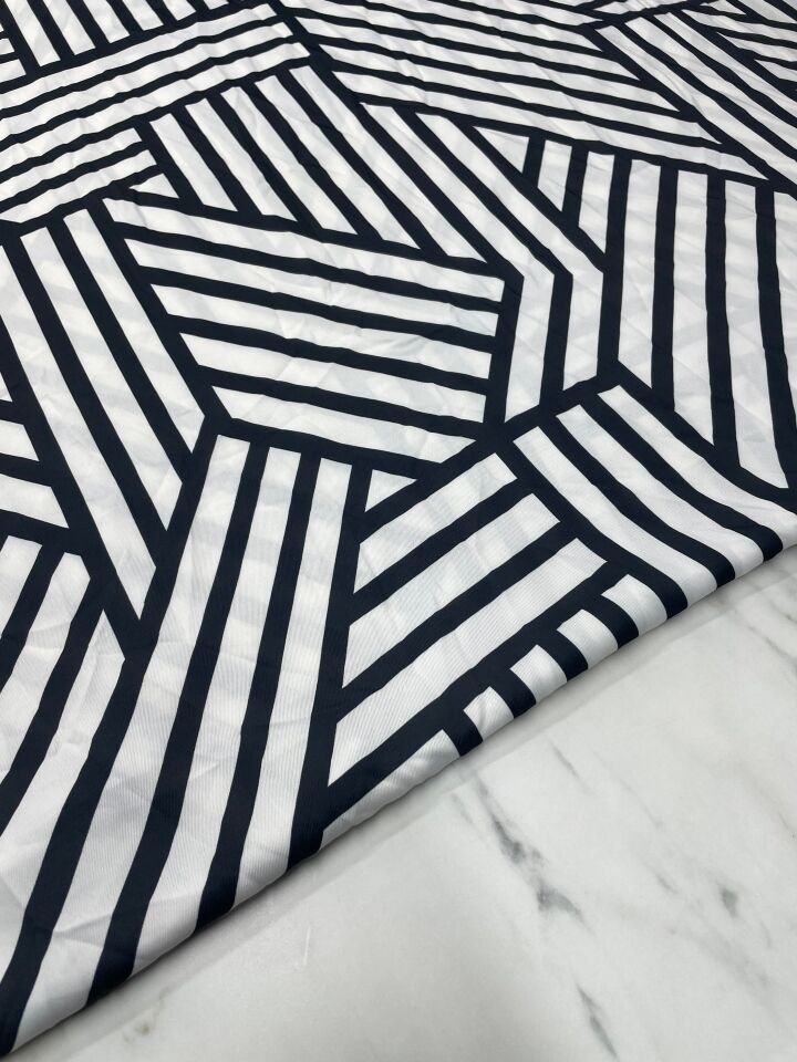 Çizgili Desen Elbiselik Gömleklik Tivil Saten Kumaş